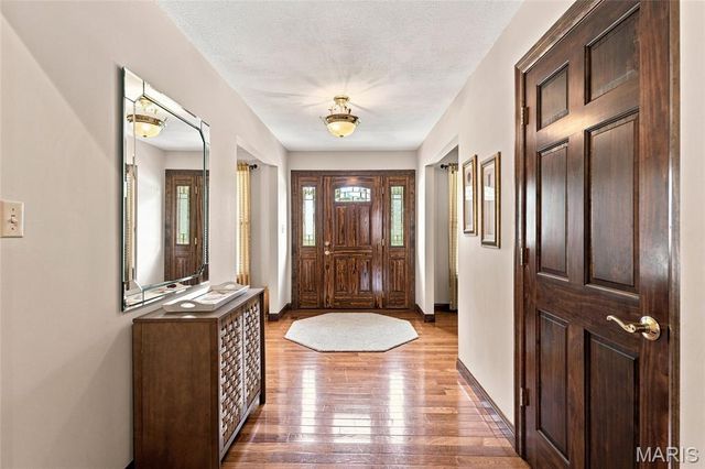 4550 Mattis Road, Mehlville, MO 63128