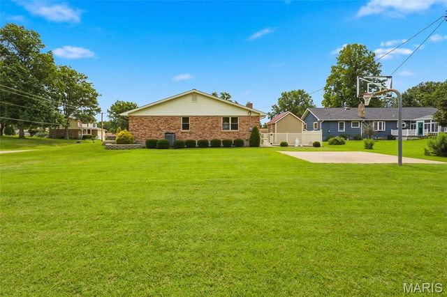 4550 Mattis Road, Mehlville, MO 63128