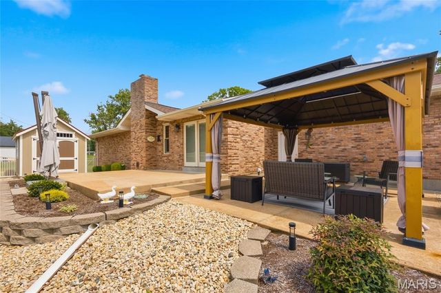 4550 Mattis Road, Mehlville, MO 63128