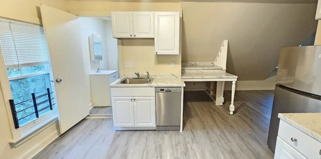 53 Taylor Ave 3, Brockton, MA 02302