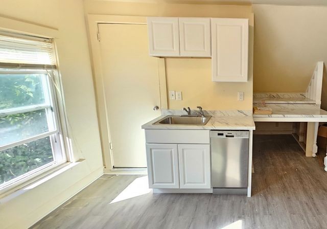 53 Taylor Ave 3, Brockton, MA 02302