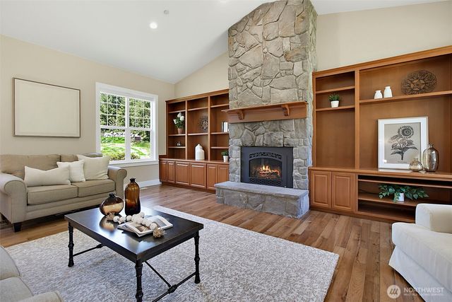 22420 270th Avenue SE, Maple Valley, WA 98038