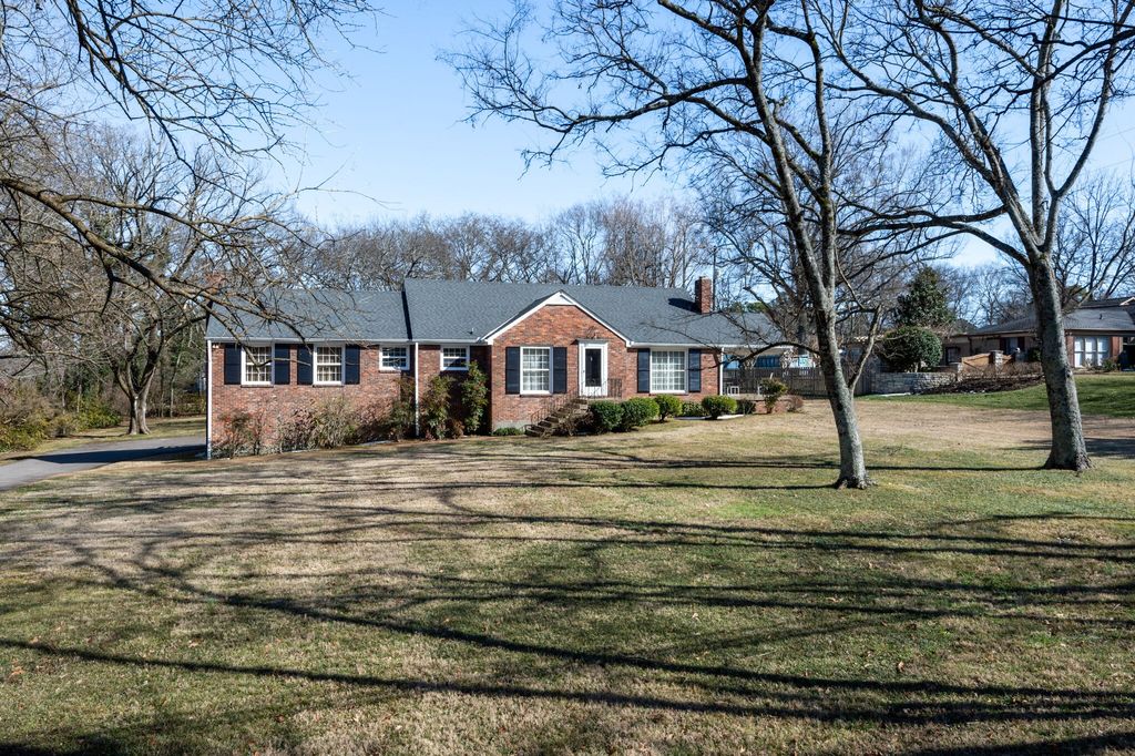 4018 Estes Road, Nashville, TN 37215