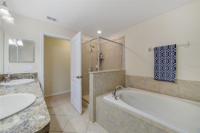 3349 RODRICK CIRCLE, Orlando, FL 32824