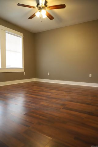 512 N Slemons Street, Monticello, AR 71655