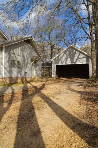 512 N Slemons Street, Monticello, AR 71655