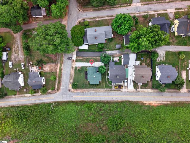 46 Hutchins Street, Greenville, SC 29605