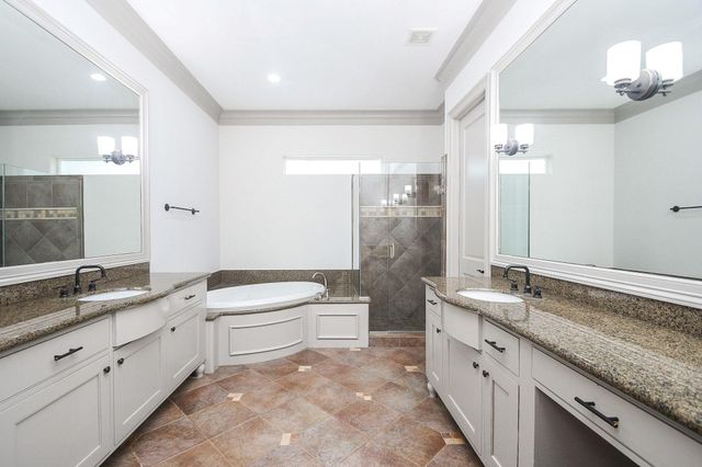 2702 Tudor Manor, Houston, TX 77082