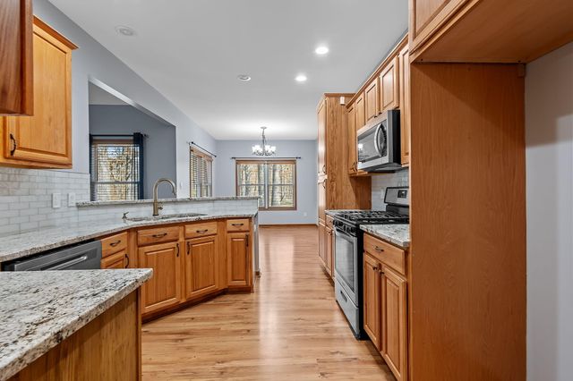 10485 Mattie Lane, Wheatfield, IN 46392