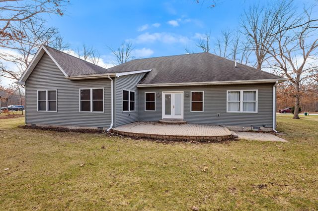 10485 Mattie Lane, Wheatfield, IN 46392
