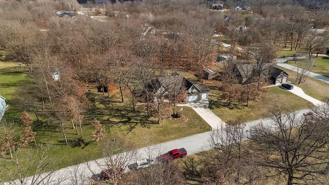 10485 Mattie Lane, Wheatfield, IN 46392