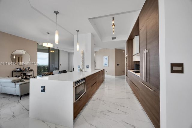 301 Altara Ave LPH914, Coral Gables, FL 33146