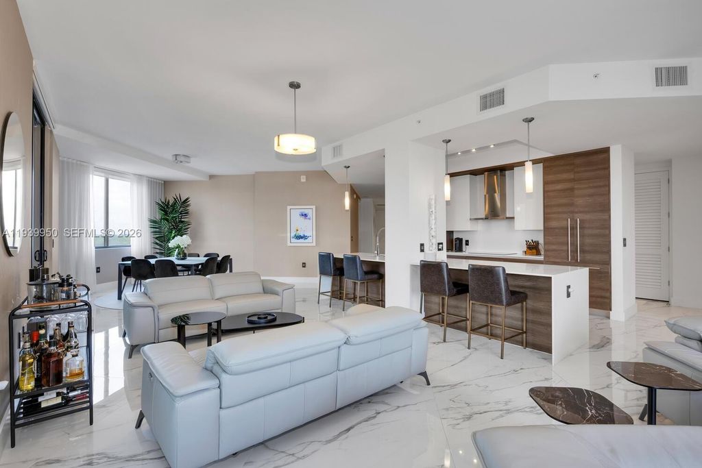 301 Altara Ave LPH914, Coral Gables, FL 33146