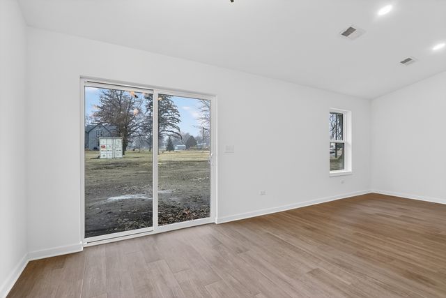 301 W South Street 301, Durand, IL 61024