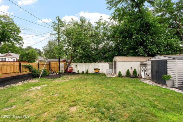 3004 Westside Avenue, Rotterdam, NY 12306