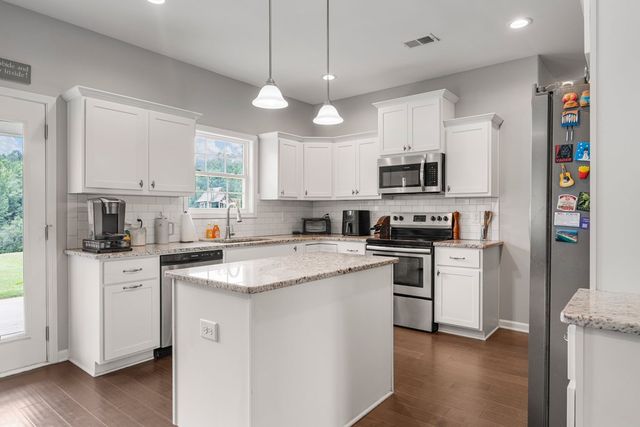 173 Maple Creek Court, Cataula, GA 31804