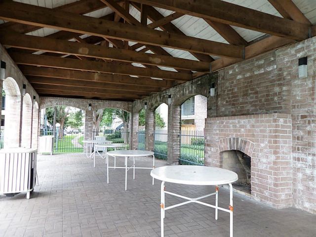 3900 Woodchase Drive 92, Houston, TX 77042