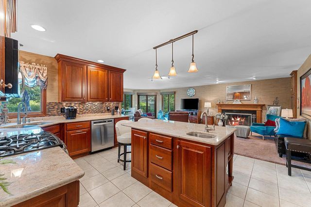 2641 POPLAR SPRINGS CIRCLE, Green Bay, WI 54304