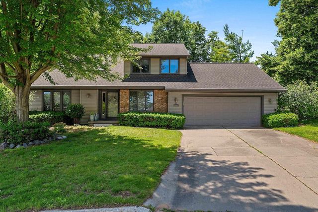 2641 POPLAR SPRINGS CIRCLE, Green Bay, WI 54304