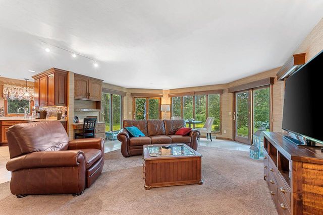 2641 POPLAR SPRINGS CIRCLE, Green Bay, WI 54304