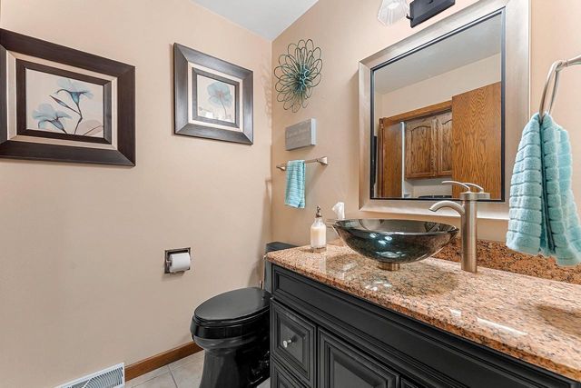 2641 POPLAR SPRINGS CIRCLE, Green Bay, WI 54304