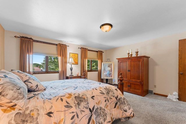 2641 POPLAR SPRINGS CIRCLE, Green Bay, WI 54304