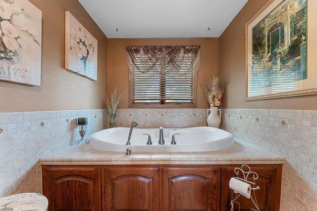 2641 POPLAR SPRINGS CIRCLE, Green Bay, WI 54304