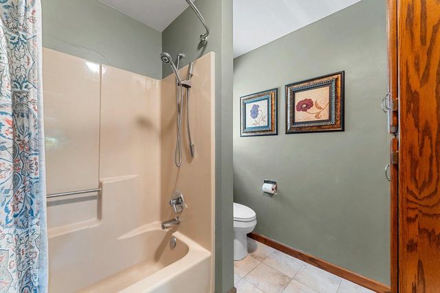 2641 POPLAR SPRINGS CIRCLE, Green Bay, WI 54304