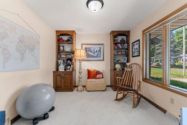 2641 POPLAR SPRINGS CIRCLE, Green Bay, WI 54304