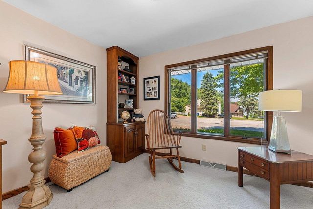 2641 POPLAR SPRINGS CIRCLE, Green Bay, WI 54304