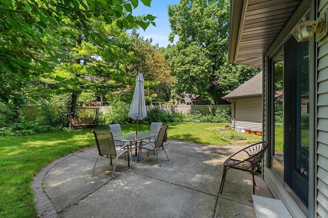 2641 POPLAR SPRINGS CIRCLE, Green Bay, WI 54304