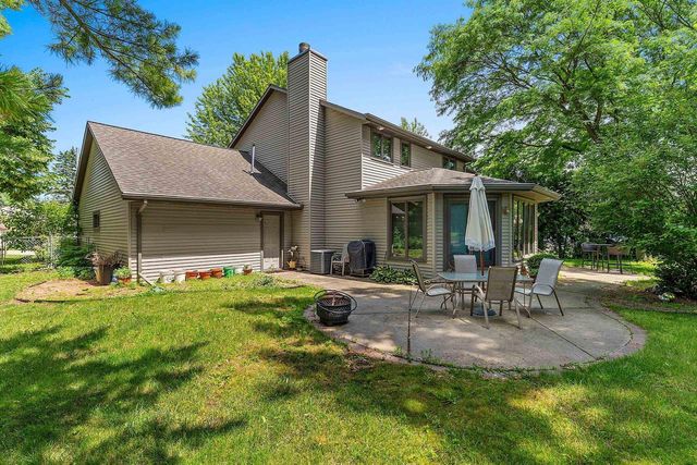 2641 POPLAR SPRINGS CIRCLE, Green Bay, WI 54304