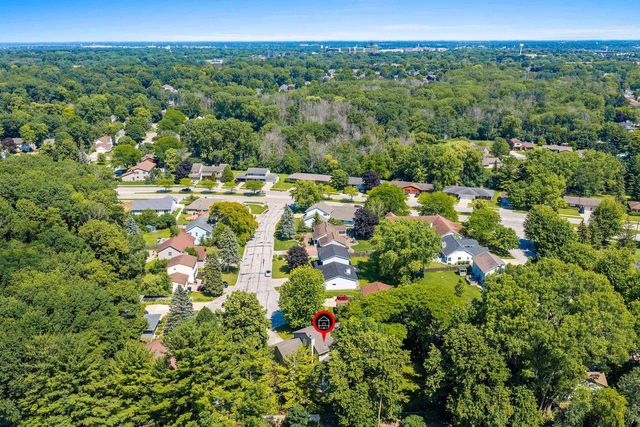 2641 POPLAR SPRINGS CIRCLE, Green Bay, WI 54304