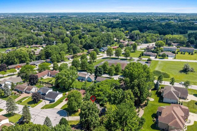 2641 POPLAR SPRINGS CIRCLE, Green Bay, WI 54304