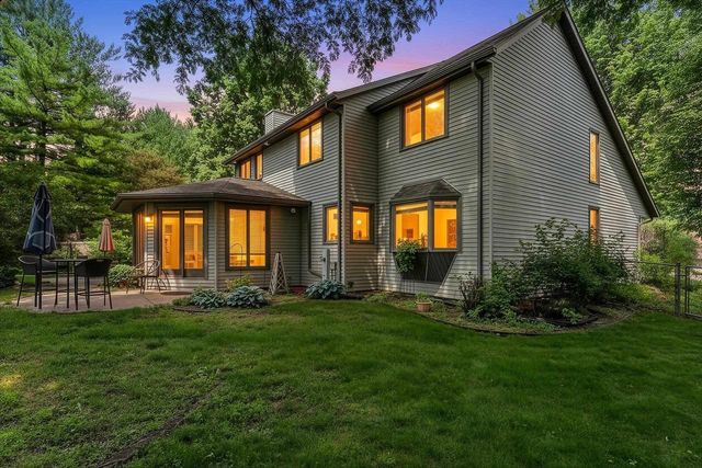 2641 POPLAR SPRINGS CIRCLE, Green Bay, WI 54304