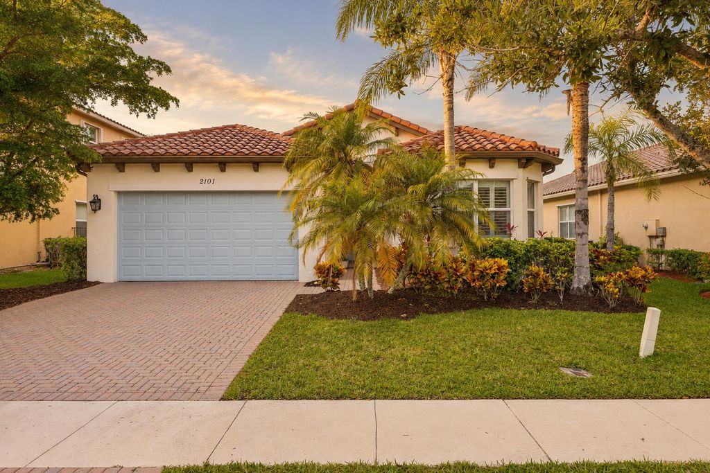 2101 Belcara Court, West Palm Beach, FL 33411