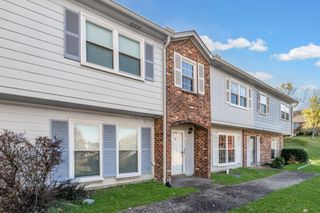 5600 Country Dr Apt 306, Nashville, TN 37211