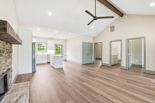 155 Waldorf Place, Brasstown, NC 28902