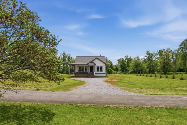 155 Waldorf Place, Brasstown, NC 28902