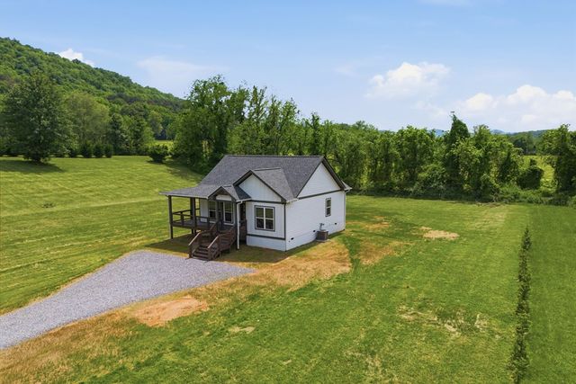 155 Waldorf Place, Brasstown, NC 28902