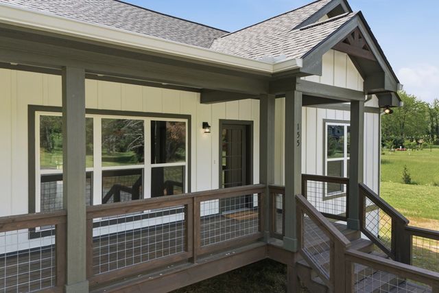 155 Waldorf Place, Brasstown, NC 28902