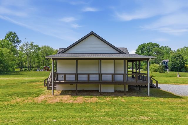 155 Waldorf Place, Brasstown, NC 28902