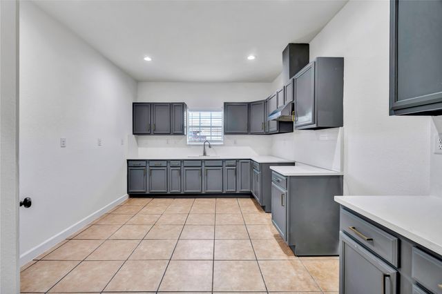 3022 Loving Avenue, Fort Worth, TX 76106