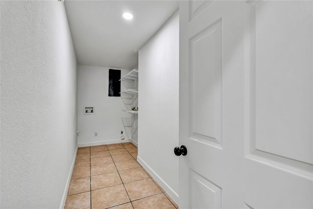 3022 Loving Avenue, Fort Worth, TX 76106