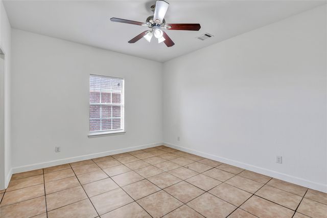 3022 Loving Avenue, Fort Worth, TX 76106