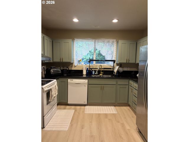 6129 Se 83RD Ave, Portland, OR 97266