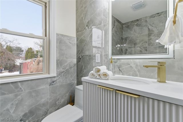 4424 Forestwood Drive, Parma, OH 44134