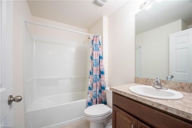 8052 Sunrise CIR, Labelle, FL 33935