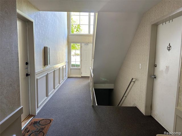 766 E Fox Hills Drive 152, Bloomfield Hills, MI 48304