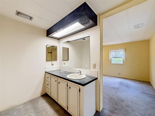 2002 SW LIVE OAK LANE, Zellwood, FL 32798